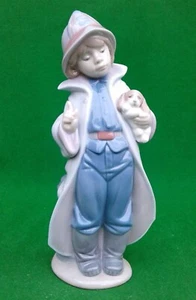 LLADRO - LITTLE FIREMAN - 06334. - Picture 1 of 11