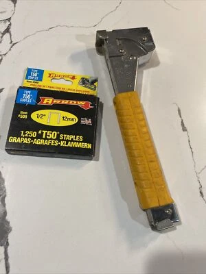 Grapadora de martillos Arrow T50  Foto 1 de 4
