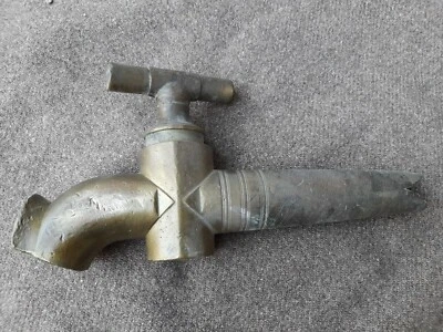 robinet ancien bronze art populaire  - Photo 1/4