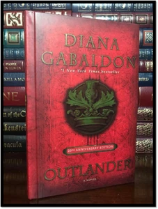 Outlander DIANA GABALDON SIGNED Brand New 20th Anniversary Deluxe Hardback Starz - Picture 1 of 5
