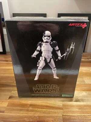 Kit de figuras Kotobukiya ARTFX+ First Order Stormtrooper Executioner 1/10 Foto 1 de 4