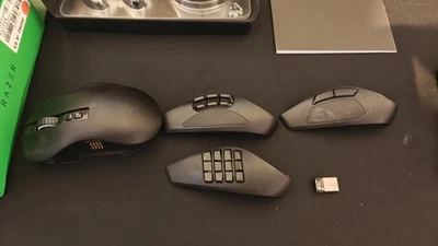 Razer Naga Pro + Mouse Dock Chroma, MMO Maus , wechselbare tasten - Bild 1 von 2