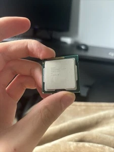 i5-2400 Intel Processor - Picture 1 of 1