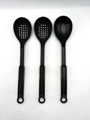 Lot of 3 Farberware Serving Spoon 2 Slotted Holes Spoon, 1 Solid Spoon Black USA - Image 1 of 4