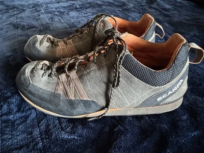 Scarpa Crux Para Hombres Talla 14/Reino Unido 48 Gris Negro Naranja Tenis Zapatos Con Cordones Senderismo Foto 1 de 4