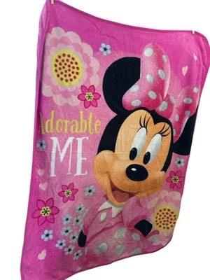 Manta rosa suave polar Adorable Me de Minnie Mouse de Disney 48x40 Foto 1 de 4