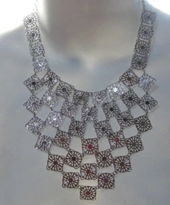 Vintage signierte Vendome silberfarbene Latz/Halsband/Statement Halskette  - Bild 1 von 4