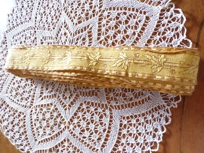 Ancien galon  Passementerie dorée décors fleuris ( ref 41 ) - Photo 1/4