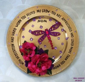 MAMMA Madre Nuova Targa Insegna da Appendere a Parete 12,9" Poesia Libellula Fiori Seta MRPD01 - Foto 1 di 2