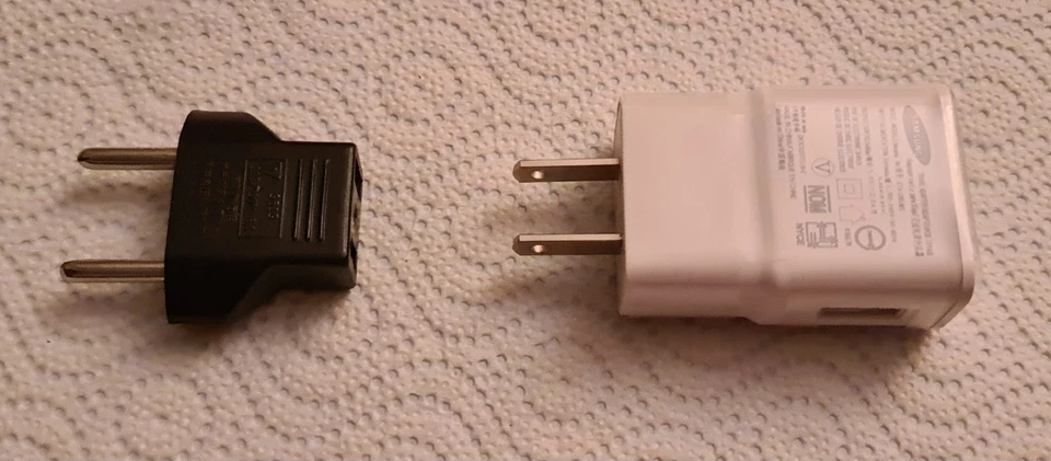 Prise Et Adaptateur Secteur Prise Americaine US USA vers France Europe EU Eur FR - Photo 1/1