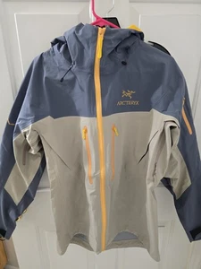 Arc'teryx Alpha SV Year Of The Snake LIMITED ED Gore-Tex Jacket SIZE M - Picture 1 of 8