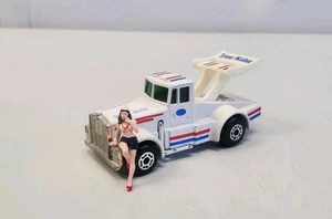 Vintage 1982 Matchbox Kenworth Super Boss Tyrone Malone White Red Blue Striped - Picture 1 of 7
