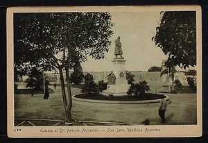 ARGENTINA 10-SAN JUAN -Estatua al Dr. Antonio Aberastain - Picture 1 of 2