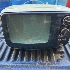 Cremefarbener/weißer Hitachi Fernseher funktioniert Hasenohren enthalten 1976 Vintage - Bild 1 von 7