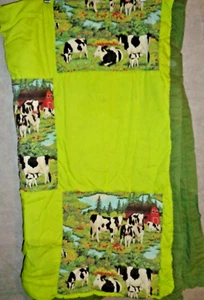 VINTAGE HAND CRAFTED 38 X 60 INCH COWS ON THE FARM BABY BLANKET SOLID GREEN BACK - Picture 1 of 1