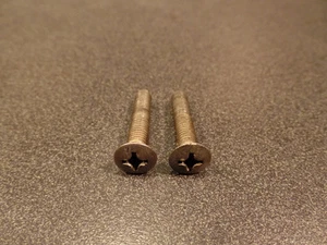 1970 70 HONDA CB750K0 CB 750 K0 POINTS COVER HARDWARE  - Picture 1 of 4