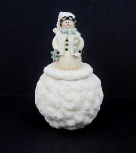 Schneemann auf Schneeball Figur Schmuckschatulle - süß! - Bild 1 von 6