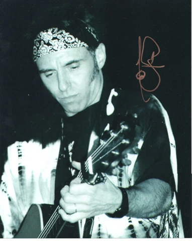 NILS LOFGREN - Signed 10x8 Photograph - MUSIC - Singer Cover