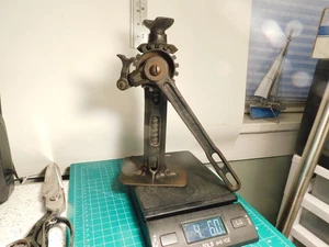 Walker Antique FORD Script MODEL A Car Truck CAST IRON Screw Jack 215,833 - Picture 1 of 14
