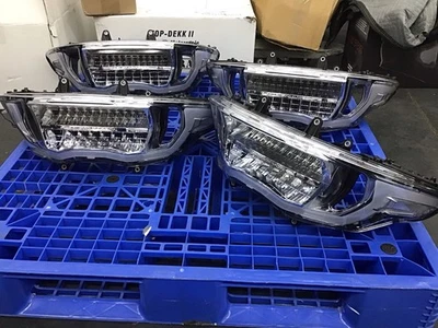 Conjunto de faros LED Harley-Davidson Road Glide OEM FLTRX FLTRXSE 67700660 Foto 1 de 3