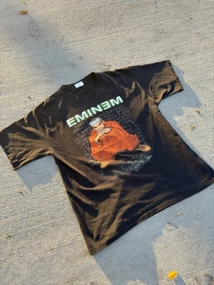 GRAIL 2000 Vintage Eminem Criminal Fall Tour Rap/Hip-Hop Tee-Shirt Size Large - Image 1 of 4