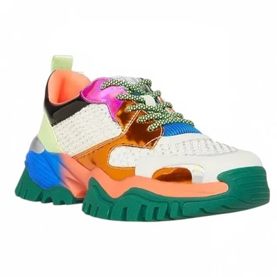 Steve Madden Thrilling Lace-Up Lug-Sole Sneakers Size 9 - Image 1 of 4