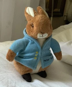Peter Rabbit Kids Preferred 2010 Beatrix Potter 8" plush bunny blue coat jacket - Picture 1 of 2