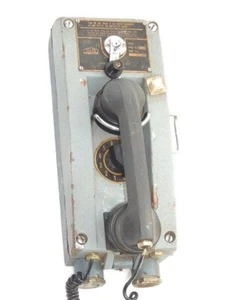 15 INCH VINTAGE TELOS KRAKOW SHIP TELEPHONE SET ROTARY GENERATOR CRANK DMU CAB - Picture 1 of 6