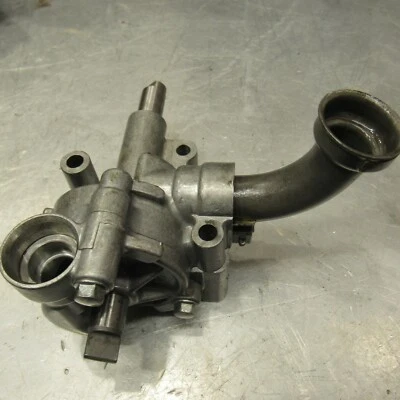 82-83 HONDA VF750 VF 750 S SABRE V45 油泵房盒 ASSY 免运费  — 第 1/4 张图片