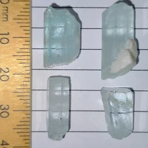 Beryl Aquamarine rough raw gems natural loose crystals parcel lot 35.2ct - Picture 1 of 6