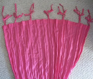 POTTERY BARN TEEN TWISTED SHEERS CURTAINS/DRAPES PINK/FUSHIA 3 PAIRS 63"L NWT! - Picture 1 of 2