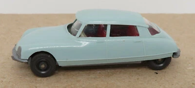 Micro Wiking Ho 1/87 Citroen DS Id 19 21 Pallas Verde Pallido Interno Rosso N - Immagine 1 di 4
