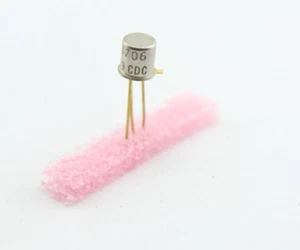 NOS Fairchild Qty 5 JAN 2N706 TO-118A TRANSISTOR 1968 FSN5961-842-6937 USA - Picture 1 of 14
