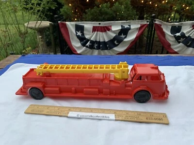 Camión de bomberos de plástico Renwal Nº 178 de colección escalera motor LaFrance FD completo bonito Foto 1 de 4