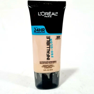 201 Classic Ivory Foundation Loreal Infallible Pro Glow 24 Hr SPF 15+ 30ml - Image 1 of 4