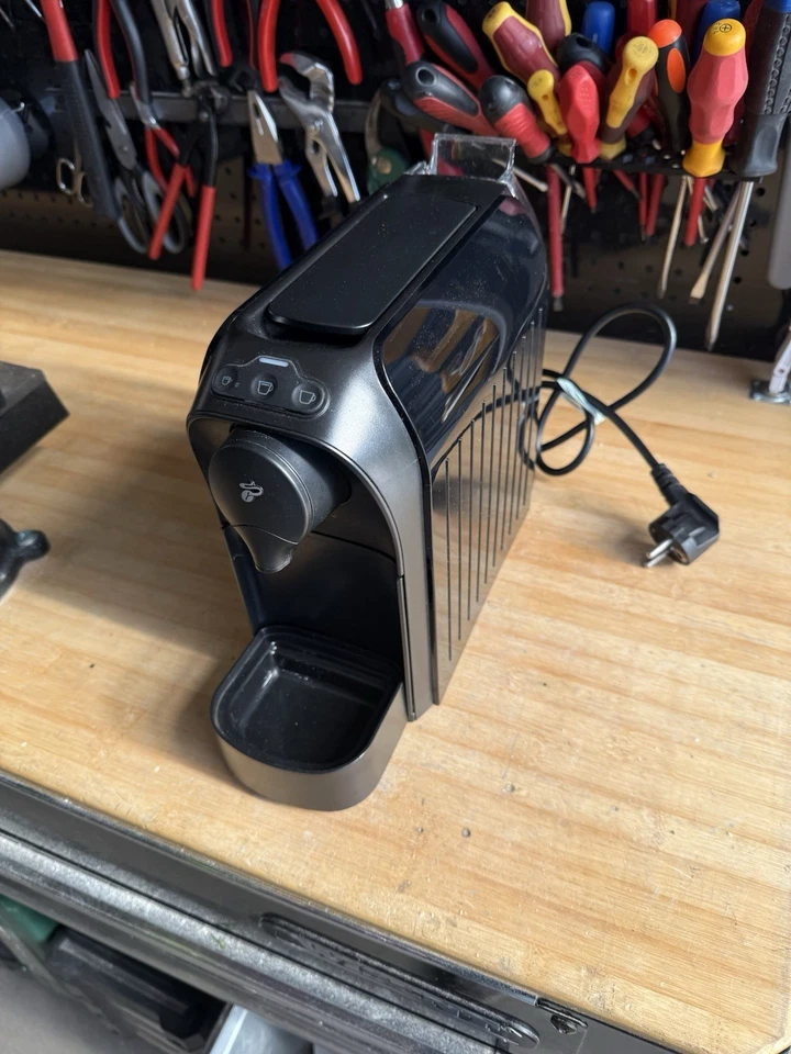 Tchibo Cafissimo PURE 1 Tasse Kapselmaschine - Schwarz Type:370635 - Bild 1 von 4