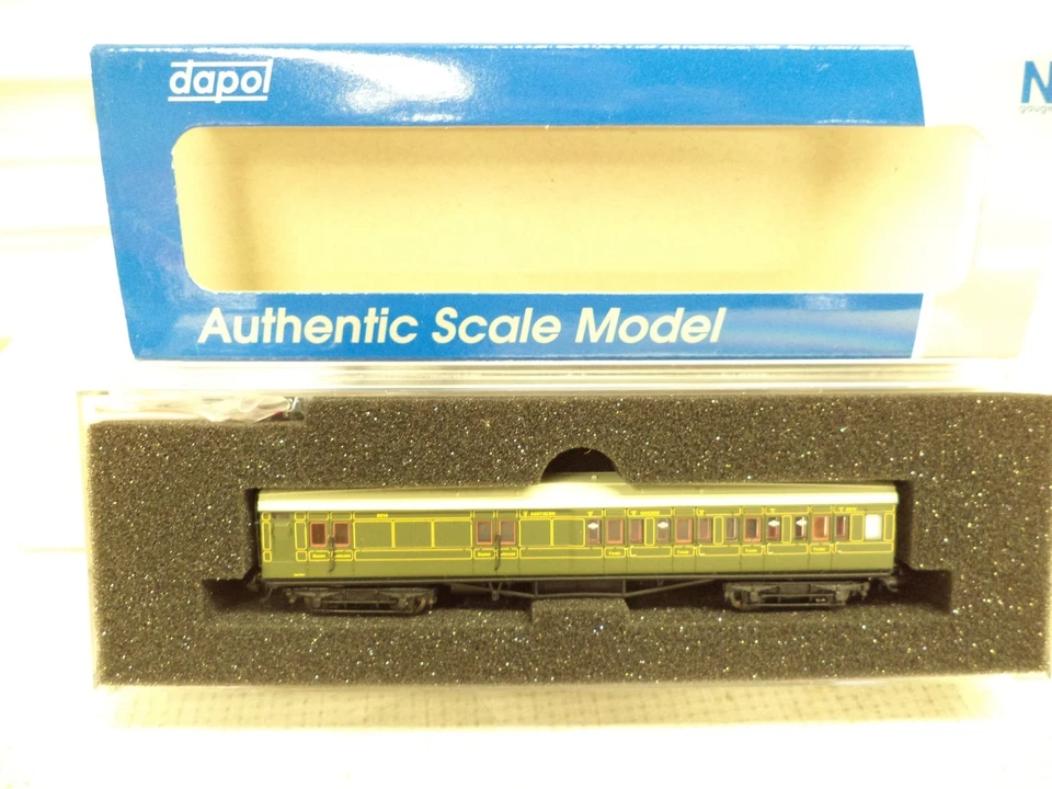 Тормоз Dapol калибра N Maunsell Coach SR, 3-й класс с подкладкой зеленый 3214 - Изображение 1 из 2