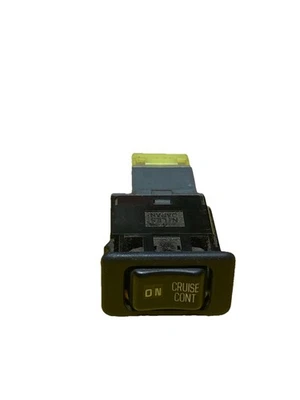 1997-1999 Nissan Pathfinder Infiniti I30 OEM cruise control switch 96 97 98 99 - Image 1 of 4