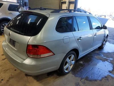 Bolsa de aire para panel de instrumentos derecha usada se adapta a: Volkswagen Jetta SW VIN K 2009 octava excavación Foto 1 de 4