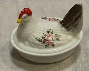 Rosso Westmoreland Glass Hen On Nest White Hand Painted Signed L Plues 5.5” XLNT