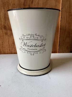 "Cesta de basura Bain Collection 10,5"" de metal de cama baño y más allá: muy buena" Foto 1 de 4