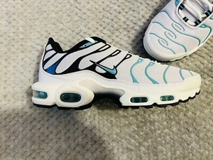 Air Max Plus TN Eu 42 Us 8.5 ❄️White/Hyper Jade-Black 🧼 NEU - Bild 1 von 6