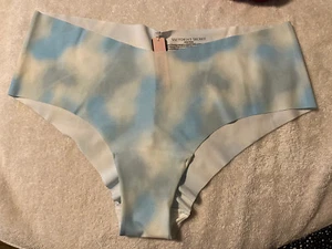 *Victoria's Secret. XL. Cheeky. No Show panties. Light Blue. Cloud Pattern. NWT - Picture 1 of 4