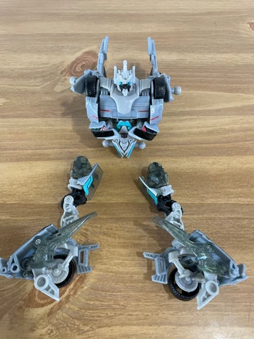 Transformers 3: Dark of the Moon Movie Deluxe Class Figure Jolt PICK YOUR PART Cover