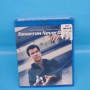 Tomorrow Never Dies (Blu-ray) Pierce Brosnan Johathan Pryce Brandneu und versiegelt - Bild 1 von 4