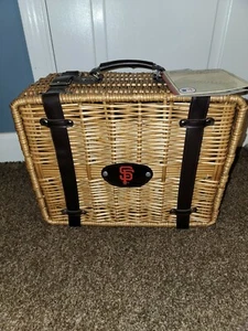 SAN FRANCISCO GIANTS – CHAMPION PICNIC BASKET, (BLACK WITH BROWN ACCENTS) - Picture 1 of 5