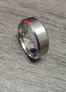 MENS SILVER 8mm BRUSHED STAINLESS STEEL RINGS IN MULTIPLE SIZES WEDDING - Picture 1 of 6