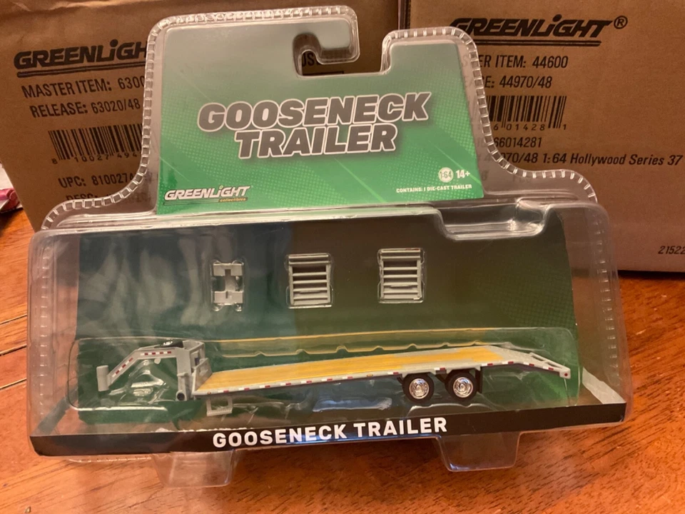 Greenlight Hobby Exclusive Gooseneck Trailer primer gray - Image 1 of 1