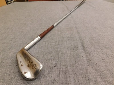 WILSON 'JOHNNY REVOLTA' CHAMPIONSHIP MODEL 3 IRON WITH LEATHER GRIP - Image 1 of 4