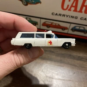 Matchbox Lesney 54b Cadillac S & S Ambulance 1965 Nice White Red Toy - Picture 1 of 7
